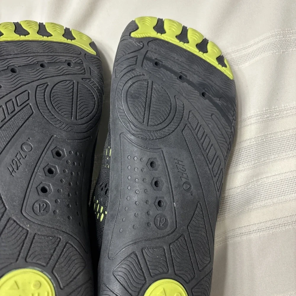 Mens‎ Maui and Sons Size 12 Shoes Black H2FL Toggle Closure Traction
